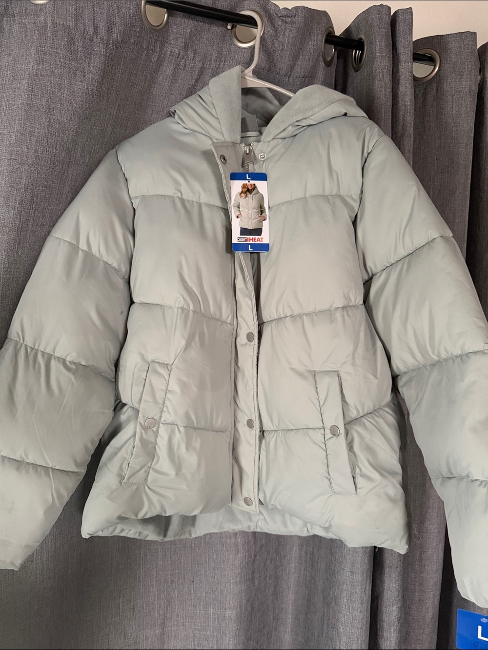 32 Degrees Light Sage Hooded Puffer Jacket